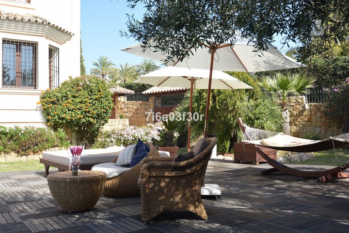 5 Slaapkamer Villa in Nueva Andalucía