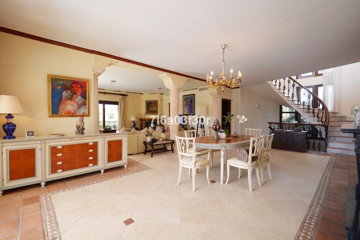 5 Sovrums Villa i Nueva Andalucía