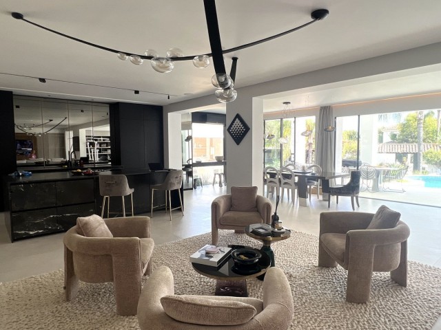 7 Slaapkamer Villa in Nueva Andalucía