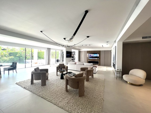 7 Slaapkamer Villa in Nueva Andalucía