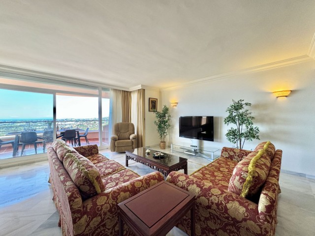 4 Soveroms Leilighet i Nueva Andalucía