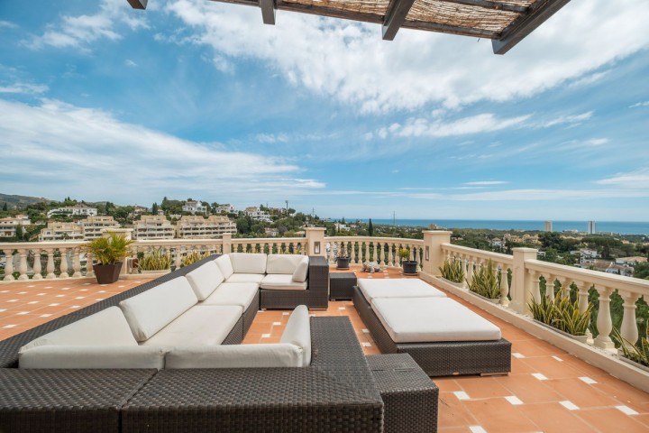 5 Bedroom Villa in Elviria