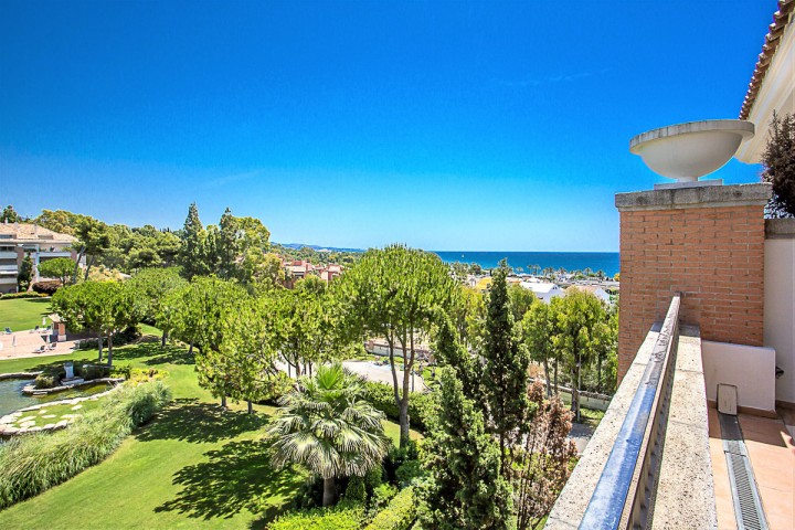 Penthouse in The Golden Mile