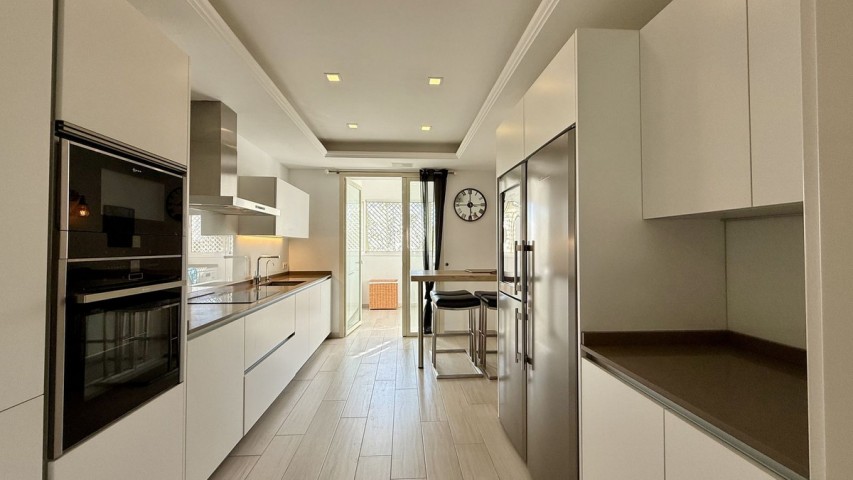 Penthouse in The Golden Mile