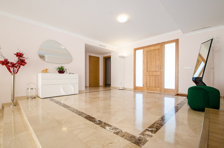 7 Bedroom Villa in Puerto Banús