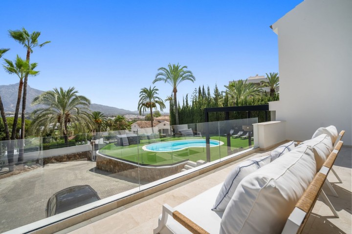 5 Bedroom Villa in Nueva Andalucía