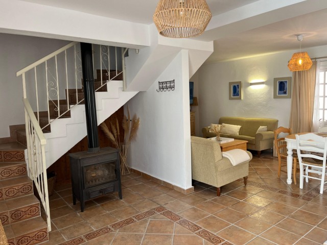 6 Bedroom Villa in Istán