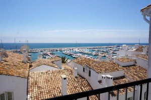 Apartment, R2929403