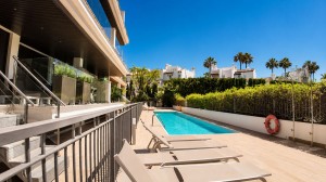 Apartment Estepona - R5388988