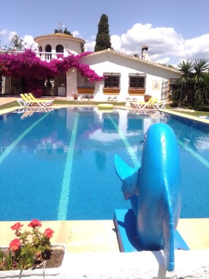 Villa, R4309879