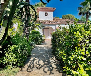 Villa El Paraiso - R4341724
