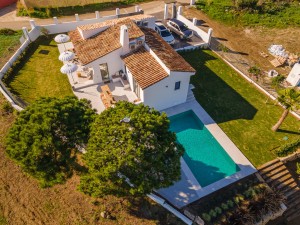 Villa, R4121776
