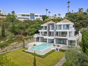 Villa, R4359823